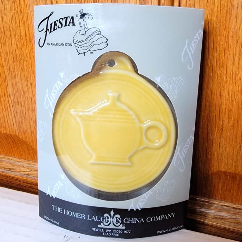 NIB HLCCA Exclusive Fiesta Sunflower Teapot Ornament